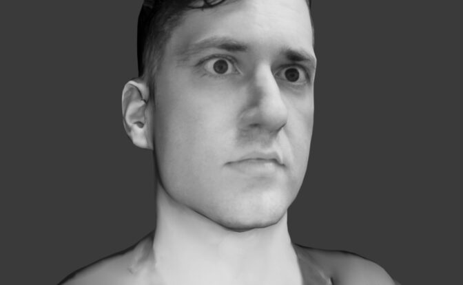 bio photo Adrian Pijoan